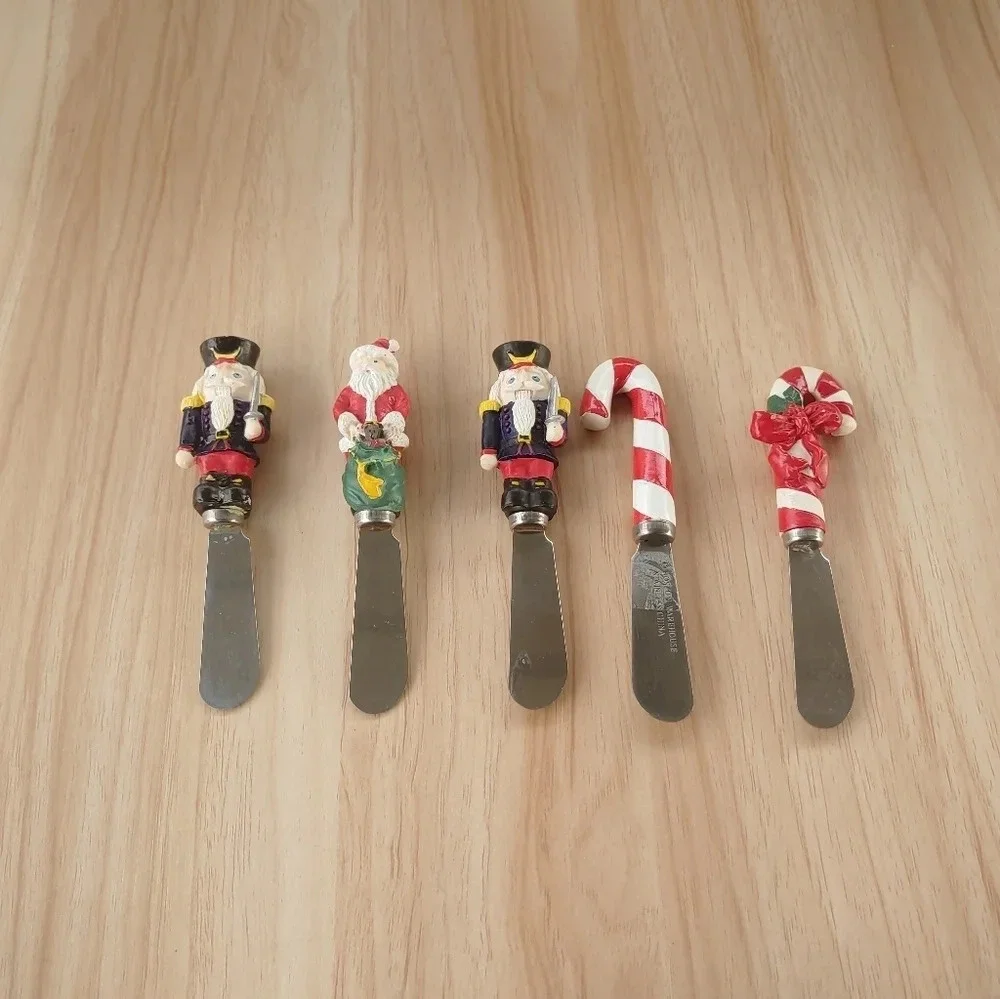 Mixed Lot 0f 5 Boston Warehouse Christmas Holiday Cheese Spreaders Knives